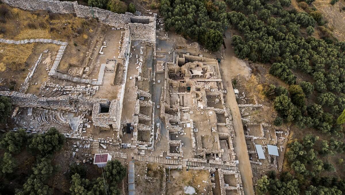  Metropolis antik kenti kazılarında 4 sarnıç gün ışığına çıktı