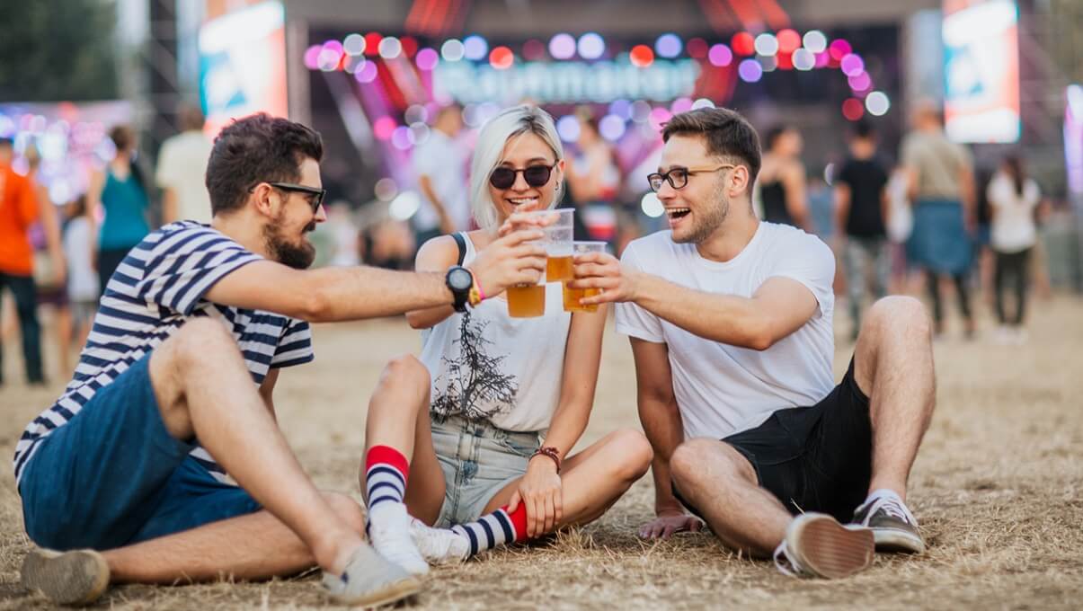  Festivallerin eşlikçisi biyobozunur bardaklar olacak